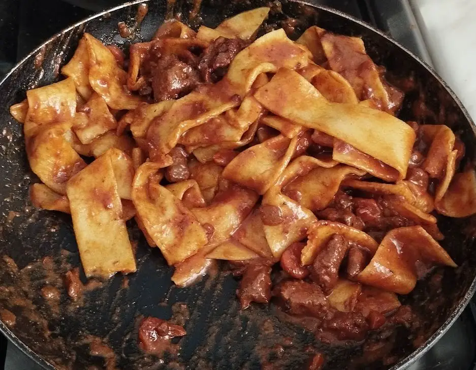 saltando la pasta